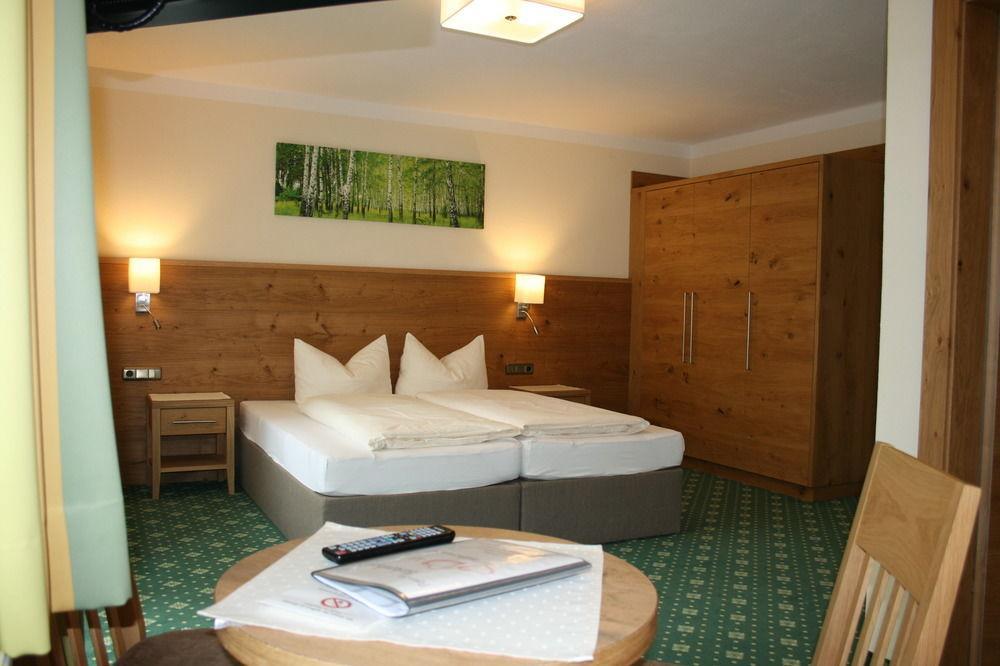 Pension Birkenhof Mayrhofen Εξωτερικό φωτογραφία